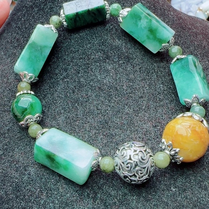 翡翠未镶嵌颈饰天然A货27