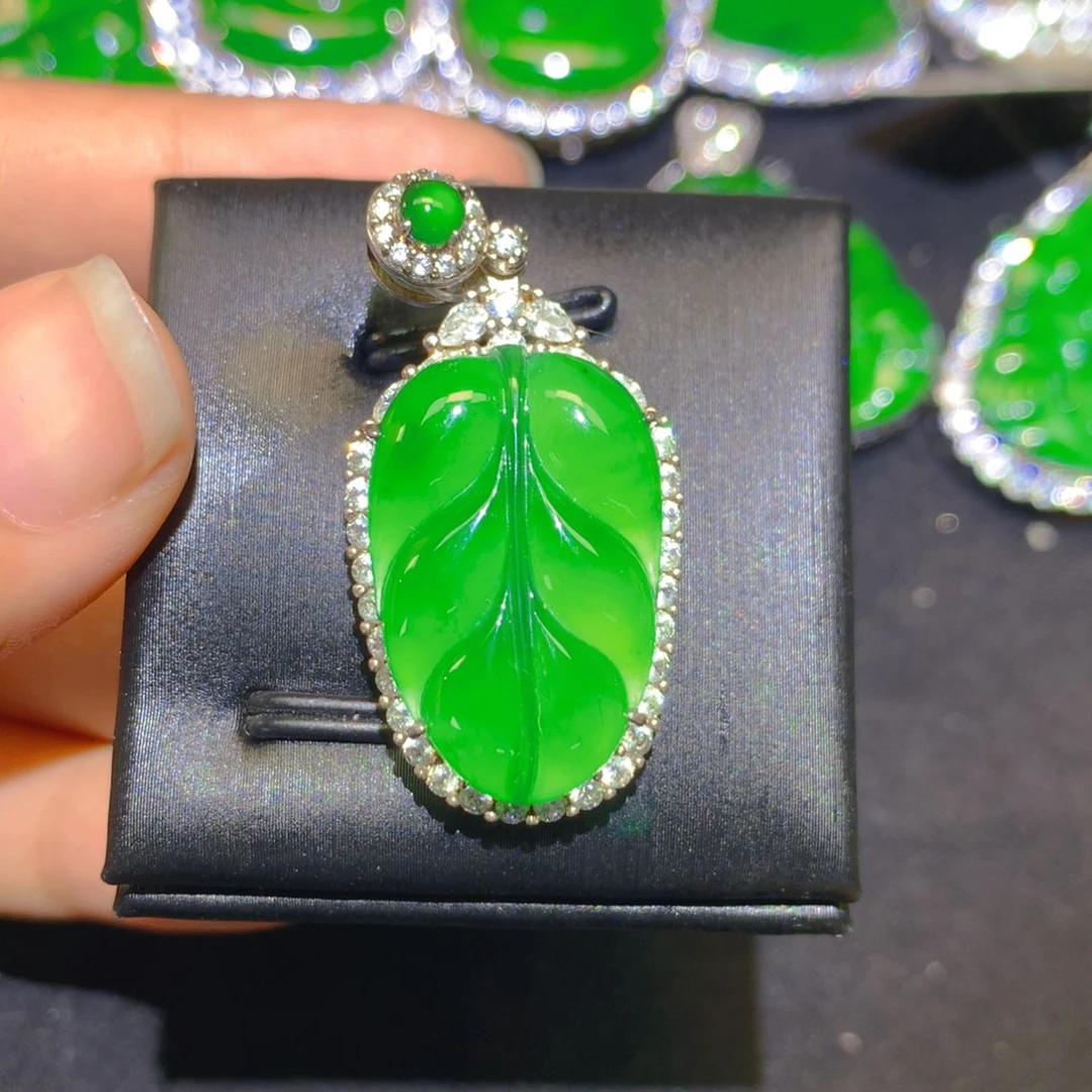 翡翠银S925镶嵌颈饰