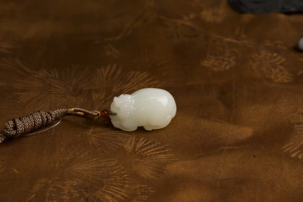 新疆和田白玉貔貅