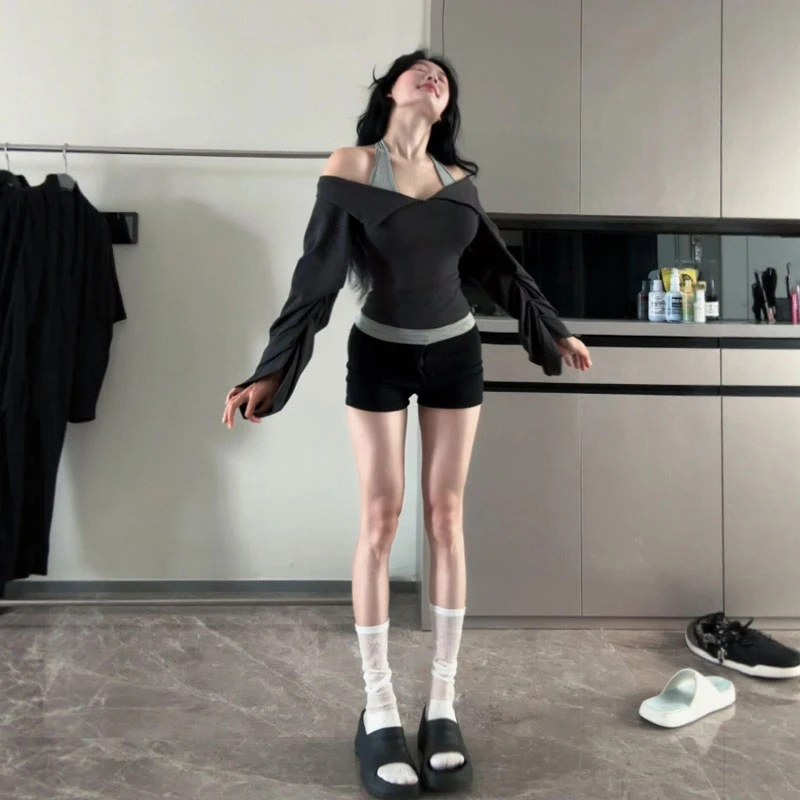 小众设计感巨好看的一字肩修身T恤女小个子时尚气质挂脖上衣26冬