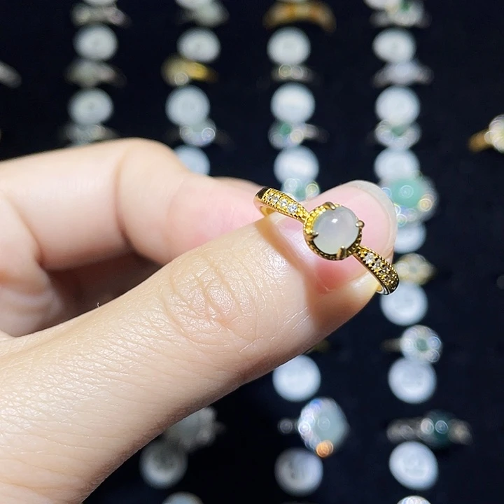 翡翠未镶嵌戒指戒指