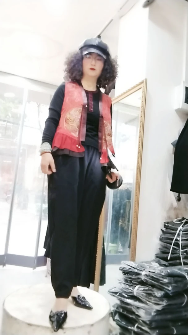 时尚荷叶边双面马夹女装马甲刺绣半开领女款套装单排扣