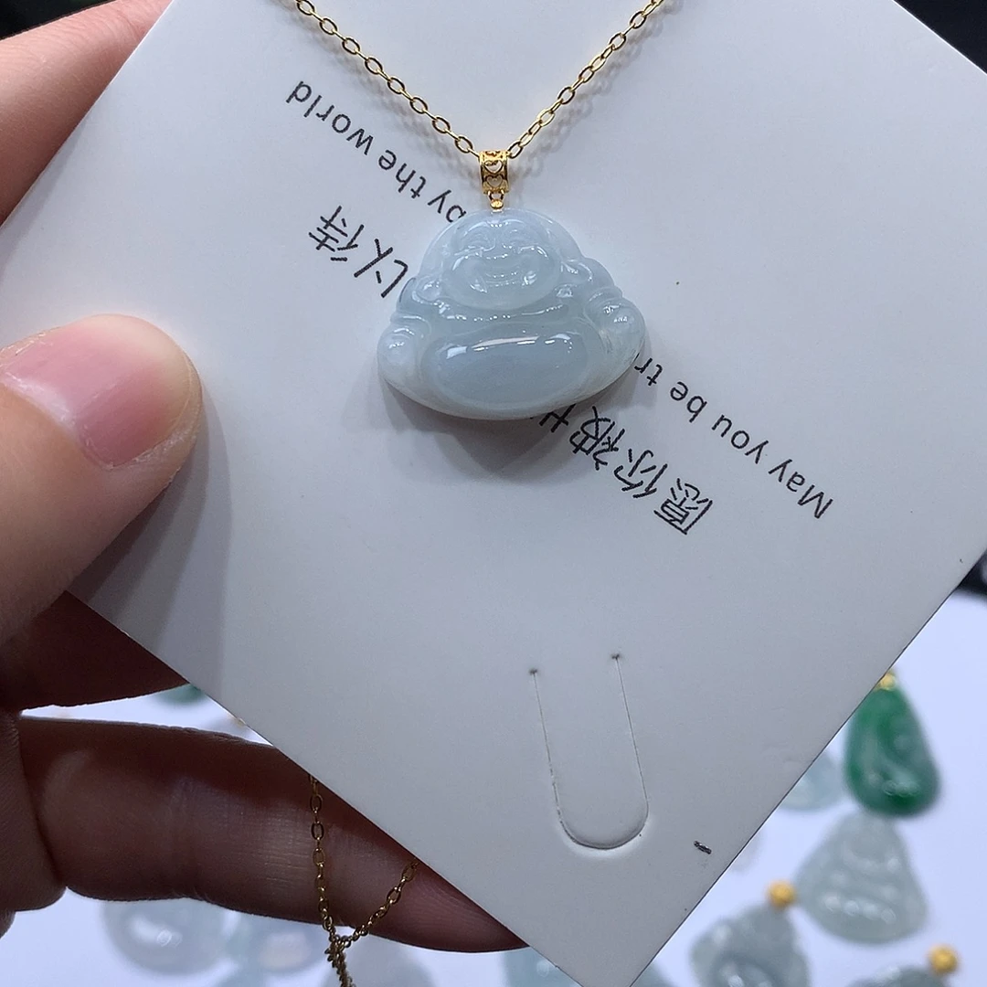 翡翠未镶嵌颈饰佛公