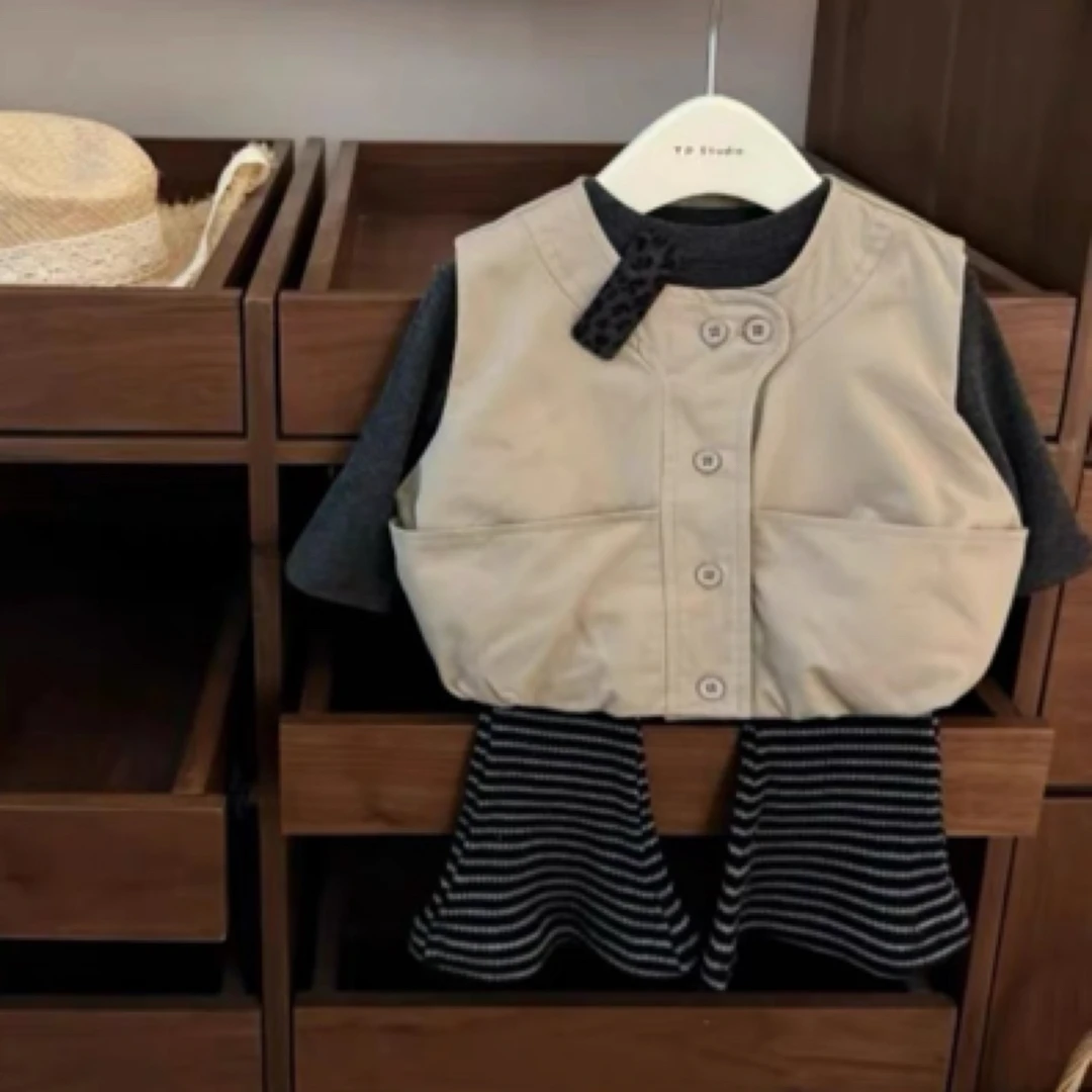 女童马甲套装春秋季2025新款洋气时尚条纹微喇裤女宝秋季三件套潮