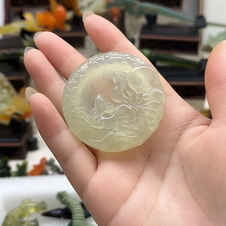 蛇纹石玉岫玉挂坠未镶嵌