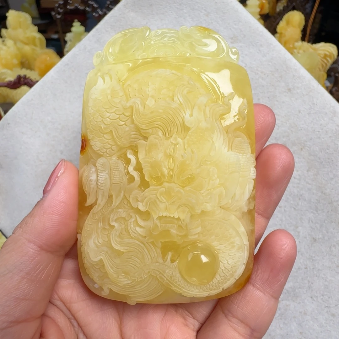 蜜蜡未镶嵌珠宝奇石