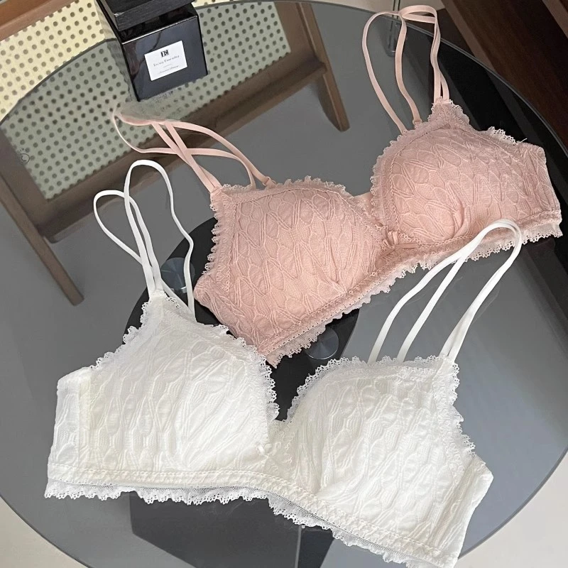 法式蕾丝小胸聚拢内衣少女防垂无钢圈收副乳透气文胸薄款交叉美背