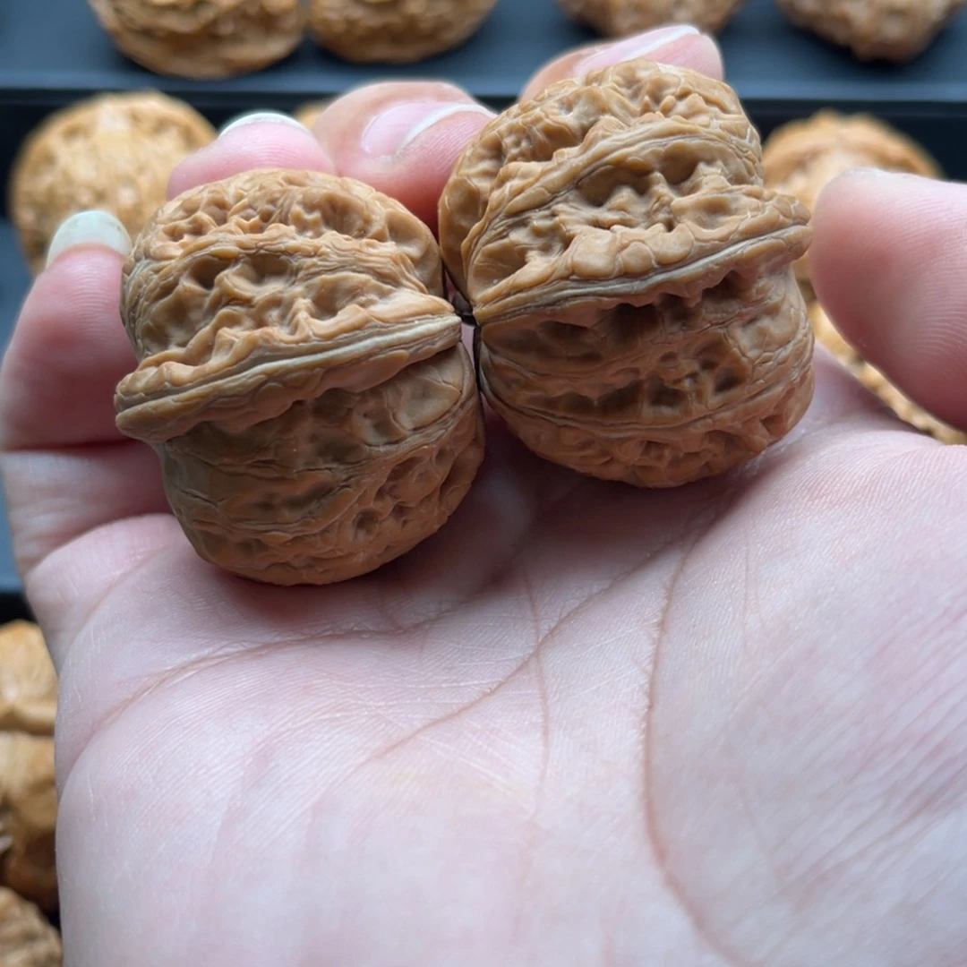 文玩核桃吊坠平谷元宝全品40