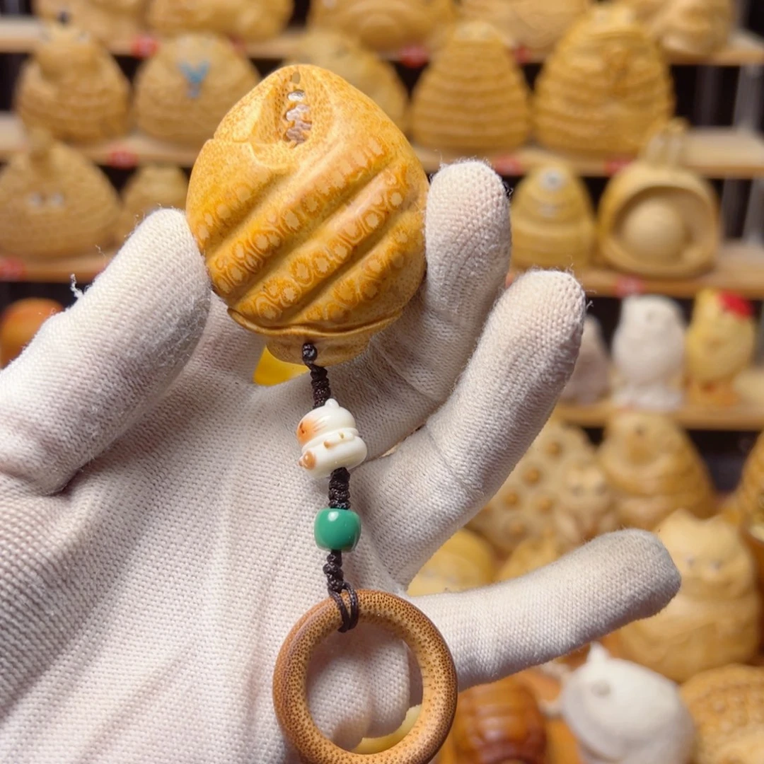 竹类竹根雕手里有钱1111