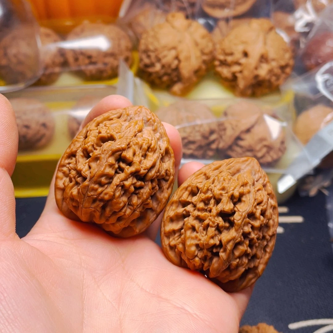 文玩核桃吊坠扶*粗筋蚂蚁王