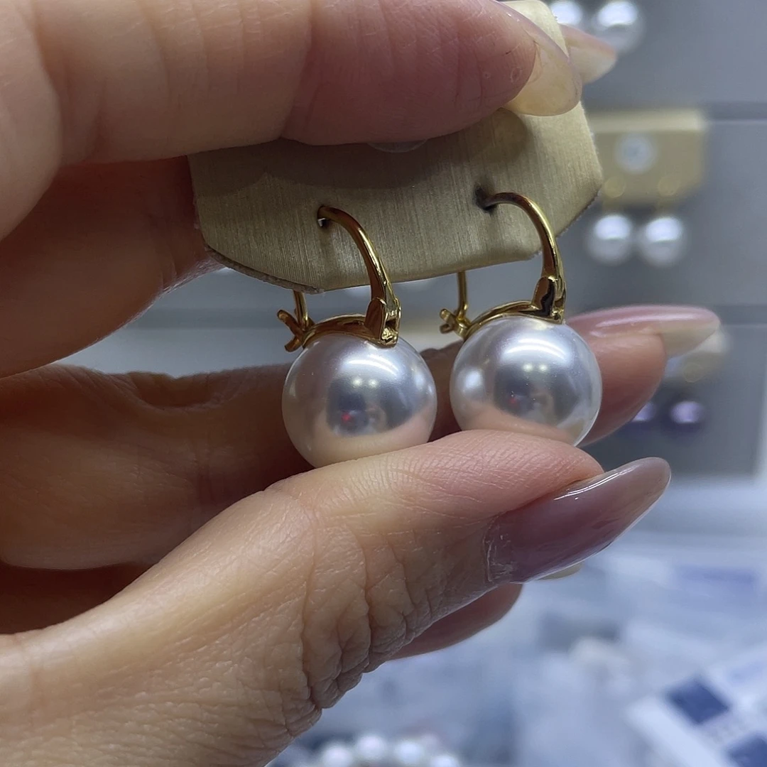 淡水珍珠银S925镶嵌耳饰