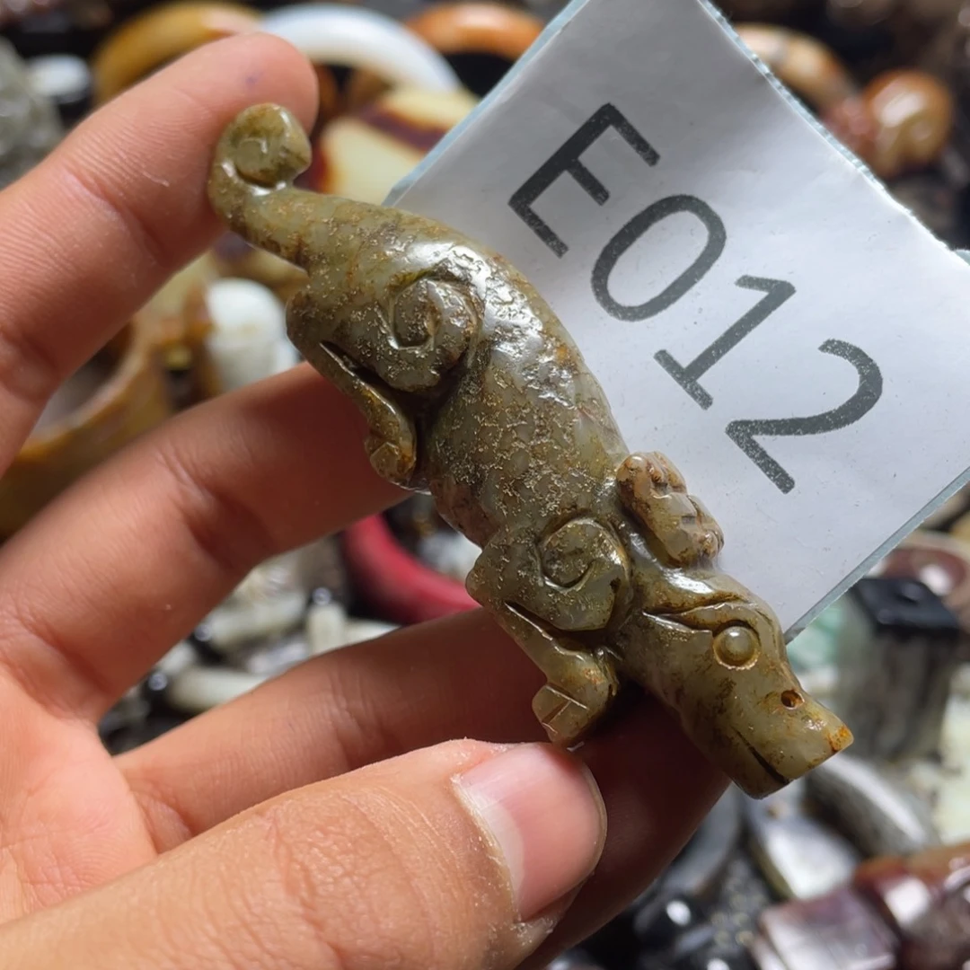 和田玉（糖玉）挂件未镶嵌