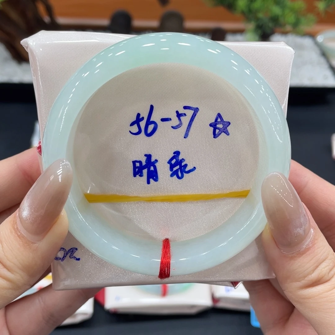 未镶嵌手镯翡翠缅甸天然翡翠手镯