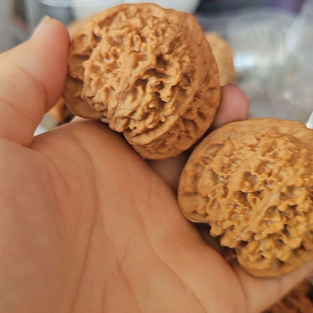 忘***记文玩核桃吊坠46和尚头