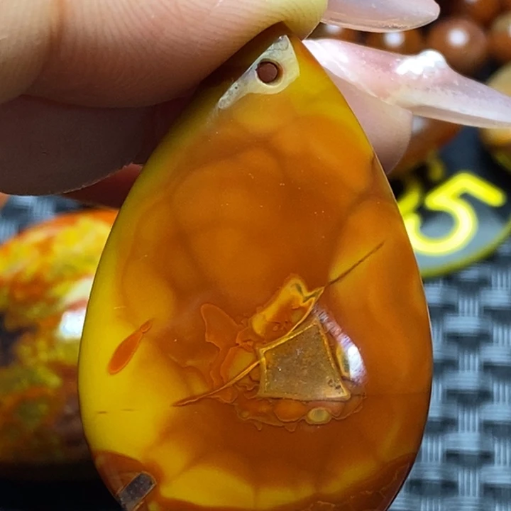 玛瑙/玉髓未镶嵌颈饰季*