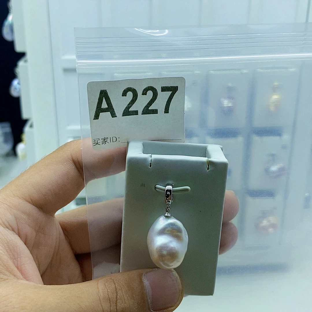 颈饰合金淡水珍珠