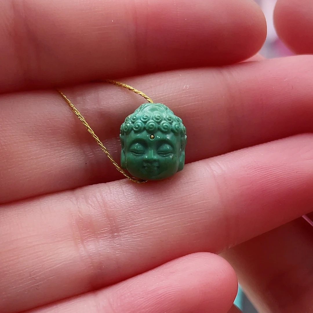 绿松石颈饰未镶嵌