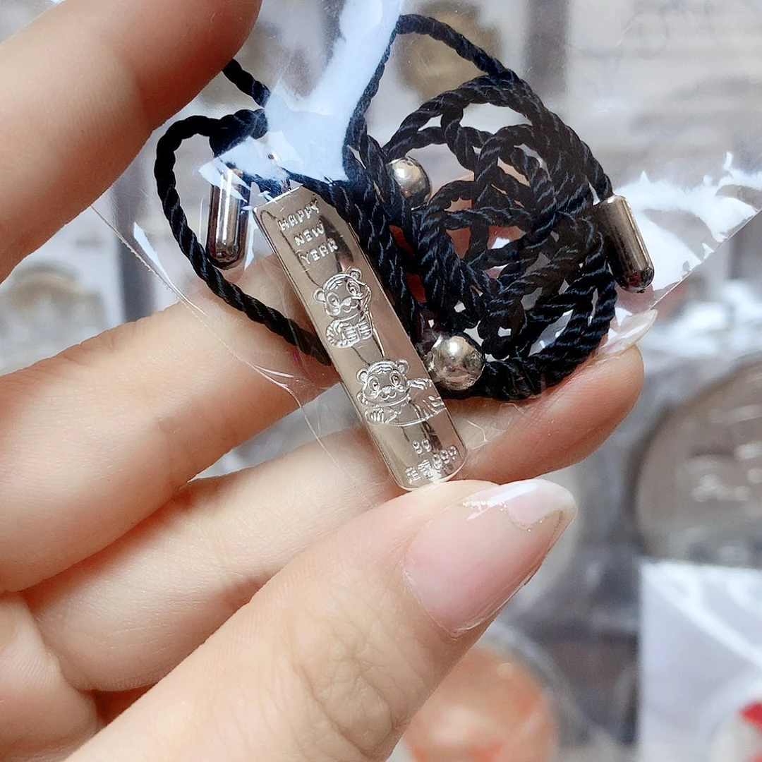 纯银虎年小银轨8克