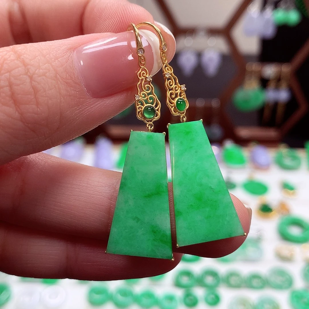 翡翠耳饰18K金镶嵌天然翡翠