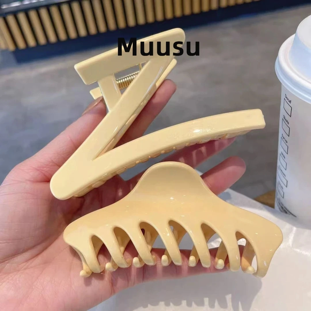 【Muusu】新款设计感黄色个性鲨鱼夹简约百搭慵懒风发饰