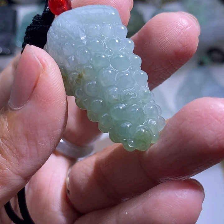 【闪购商品】颈饰未镶嵌翡翠葡萄