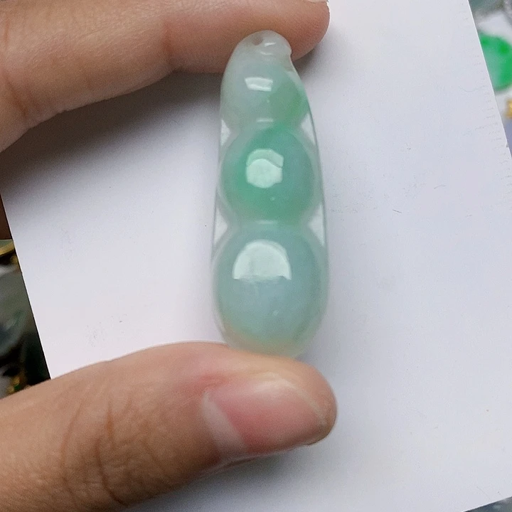 颈饰未镶嵌翡翠天然翡翠