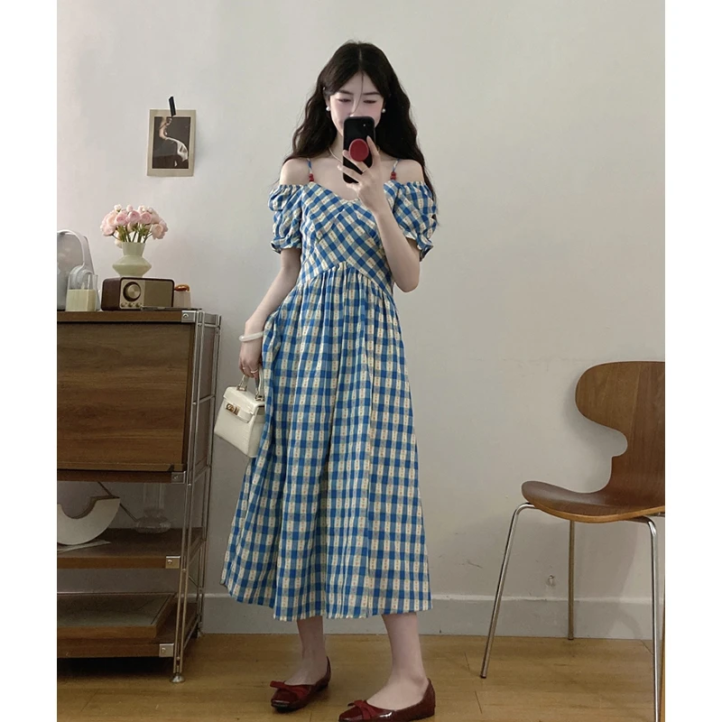 大码女装田园风一字领露肩吊带连衣裙胖mm甜美格子遮肉显瘦长裙夏