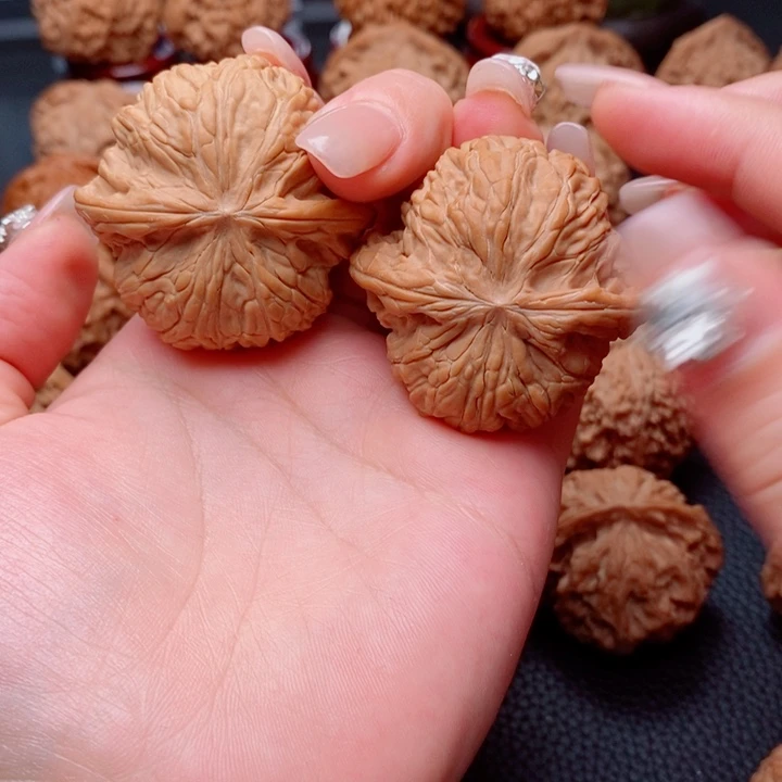 文玩核桃把件山****多磨盘