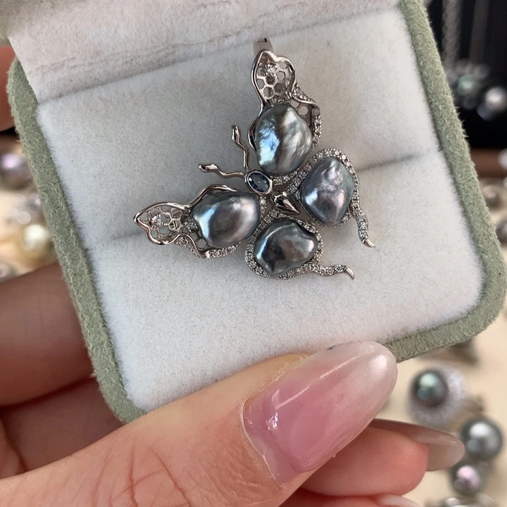 银S925镶嵌胸针海水珍珠
