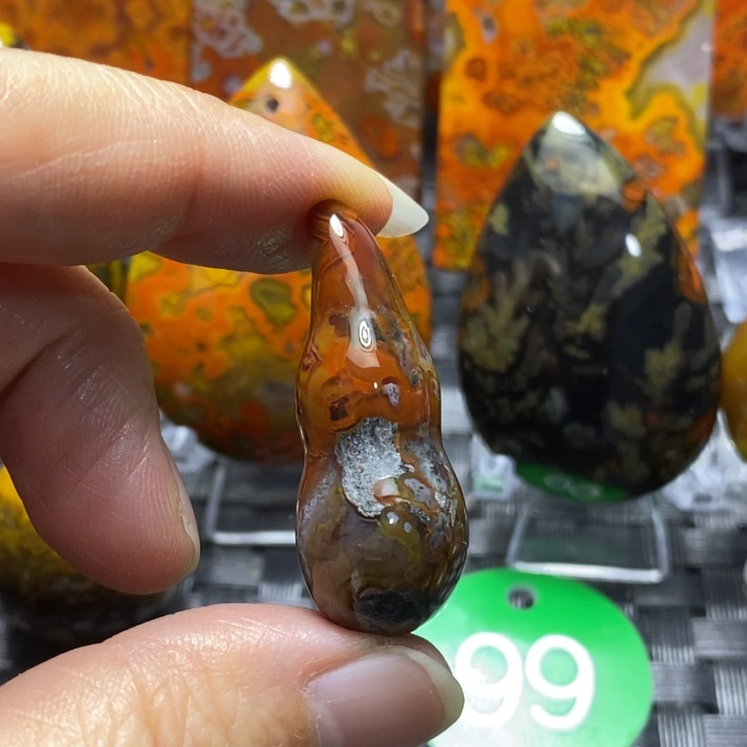 未镶嵌颈饰玛瑙/玉髓一*力