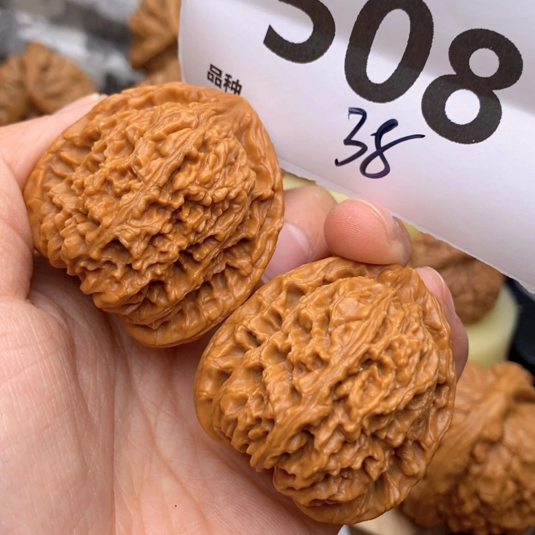 文玩核桃把件508号38南疆
