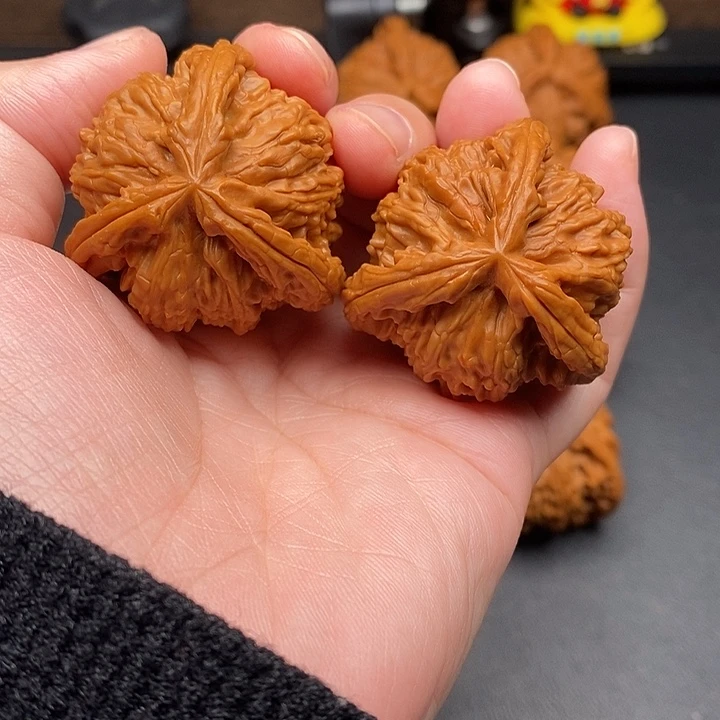我***华把件文玩核桃白奔