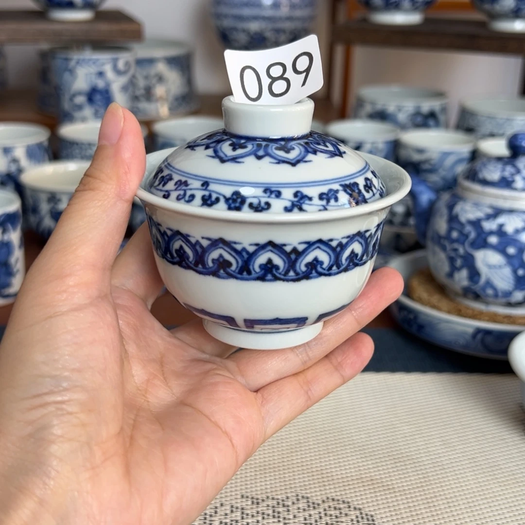 景德镇纯手绘微微瑕宝相盖碗