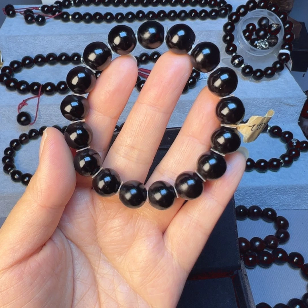 *****极致精品卡12.2毫米17颗籽黑色手串