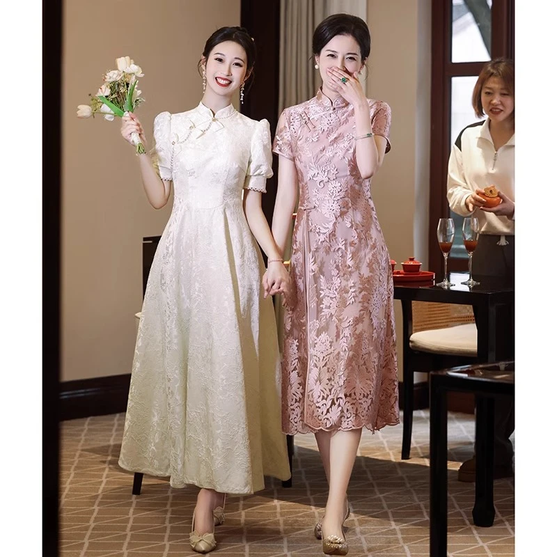 粉色旗袍喜婆婆婚宴装2025新款结婚礼服妈妈年轻高贵绣花蕾丝长袖