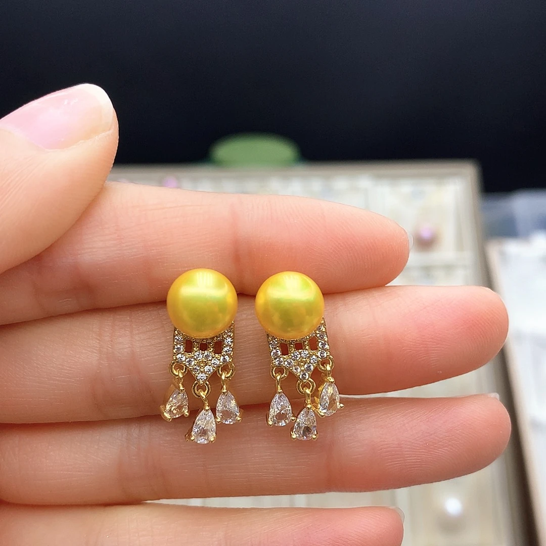 淡水珍珠颈饰合金