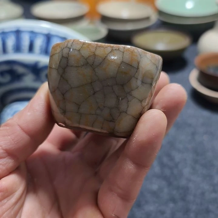 佰****批哥釉小杯子一个全品