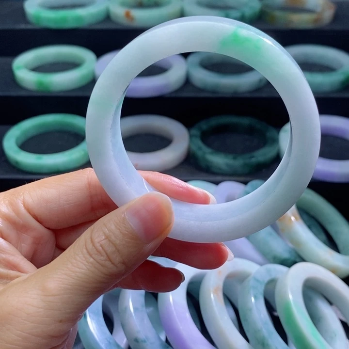 定制翡翠手镯未镶嵌小*