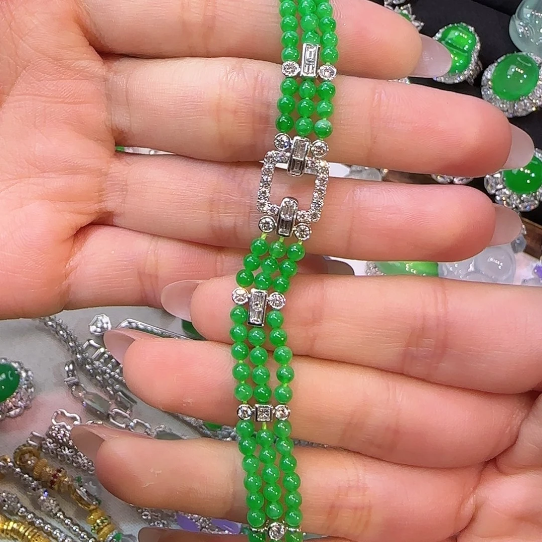 翡翠18K金镶嵌戒指