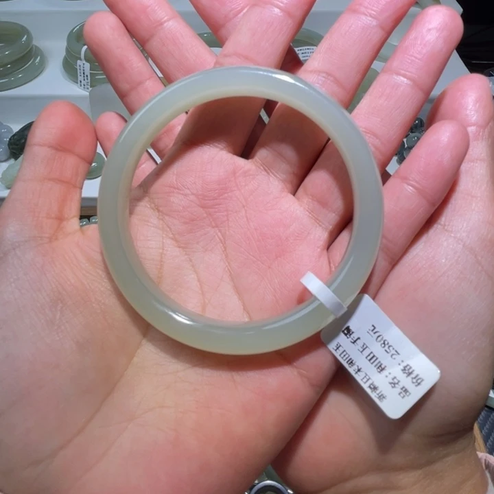 和田玉（糖玉）未镶嵌手链