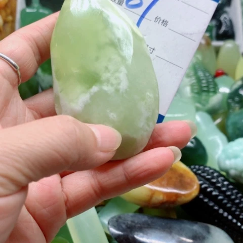 蛇纹石玉未镶嵌手把件