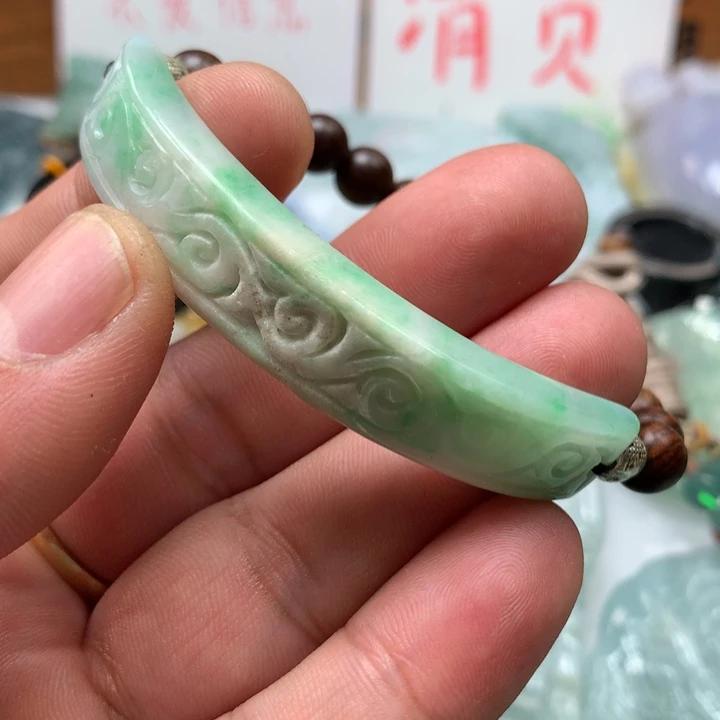 翡翠颈饰未镶嵌保真天然a货翡翠