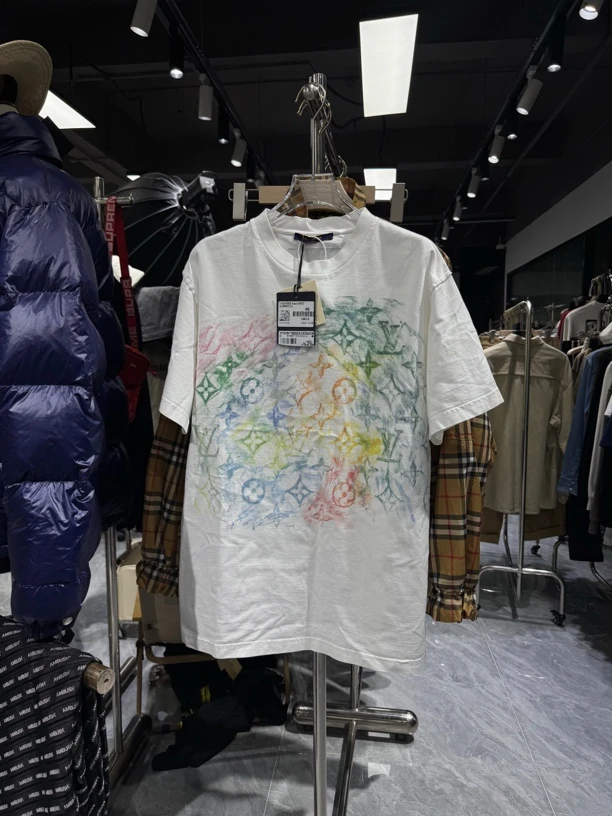99新 LouisVuitton/路易威登 蜡笔炫彩 三花 短袖
