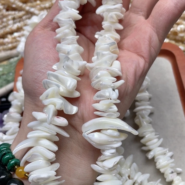 玛瑙/玉髓合金珠宝半成品一条白蝶贝卡子