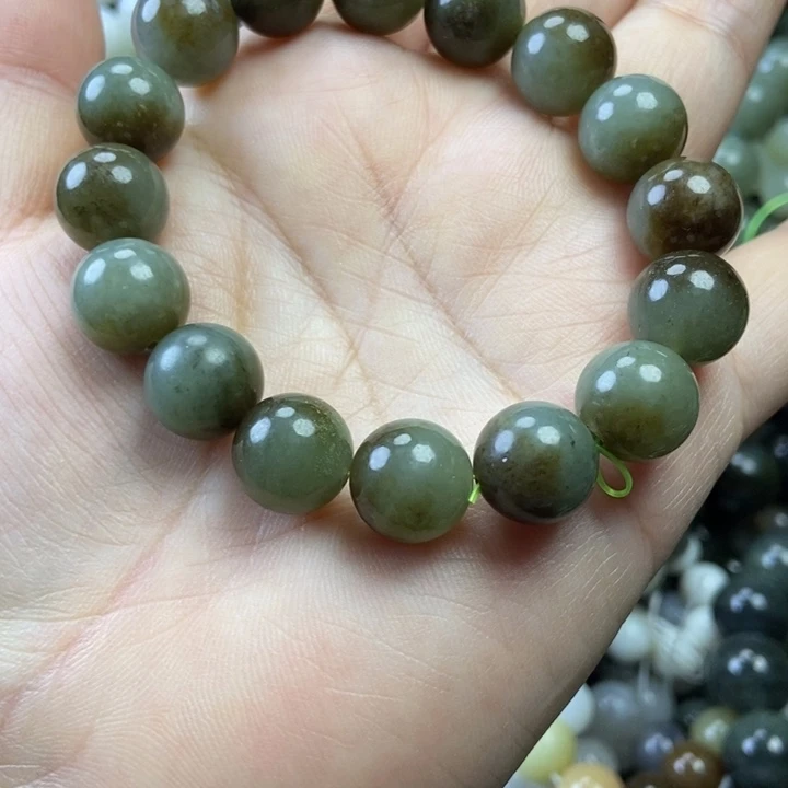 颈饰未镶嵌和田玉卡12