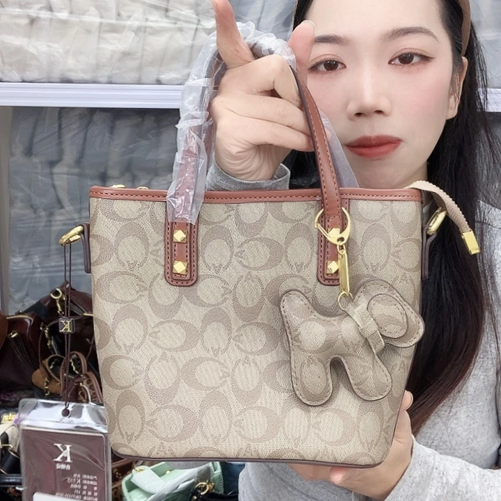 小牛皮（革）牛剖层皮革牛皮（革）