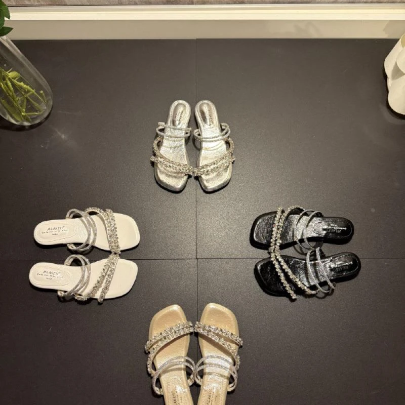 2025年夏季新款水钻休闲舒适时尚简约百搭款女士平跟