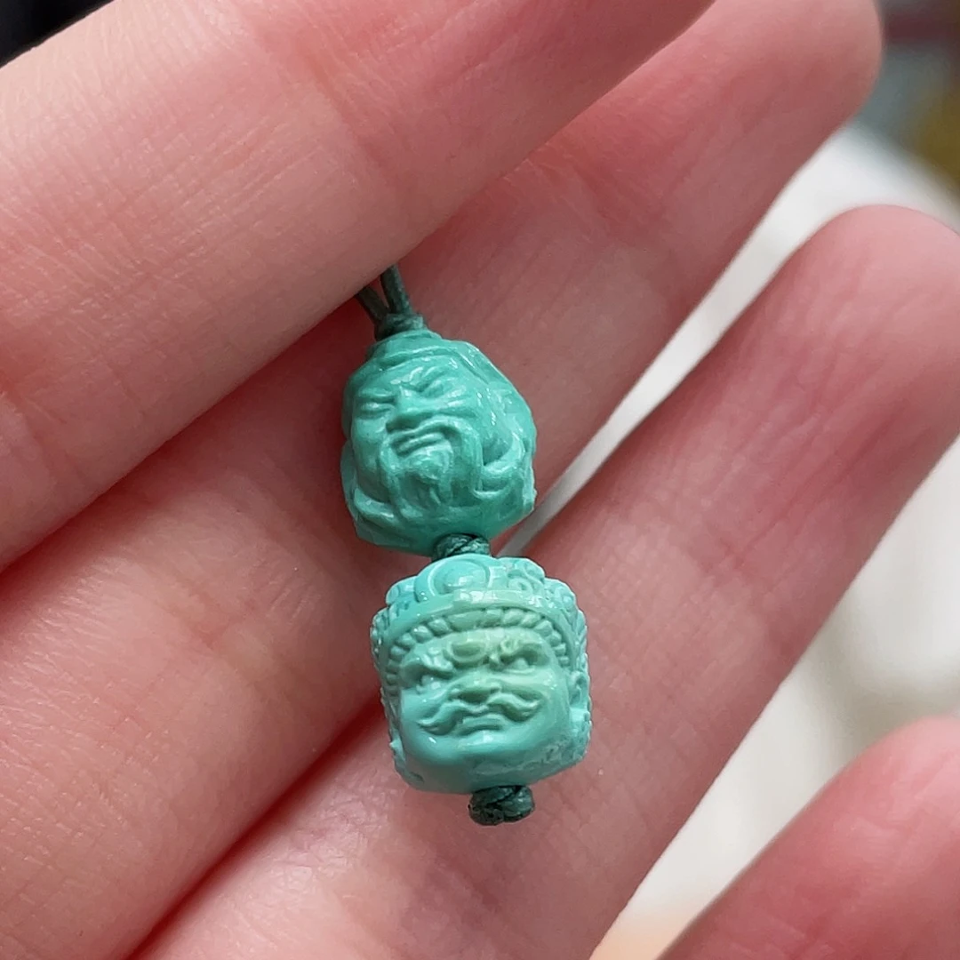 绿松石颈饰未镶嵌