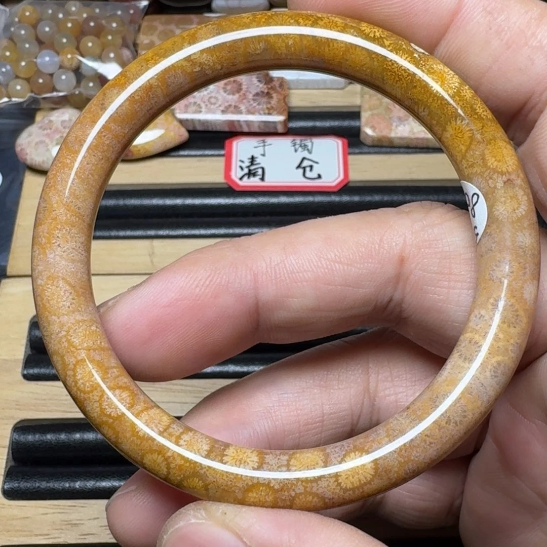 硅化玉纯天然色有机玉石未镶嵌57圈口