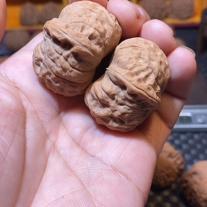 阿***佟文玩核桃吊坠39尺，南瓜墩